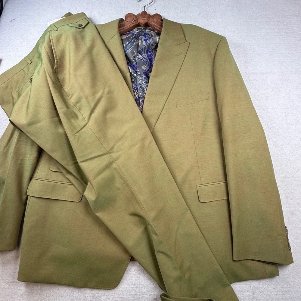 Tayion Montee Holland Mens 2 Piece Suit 56R 44W Green Wool Blend Paisley Lining